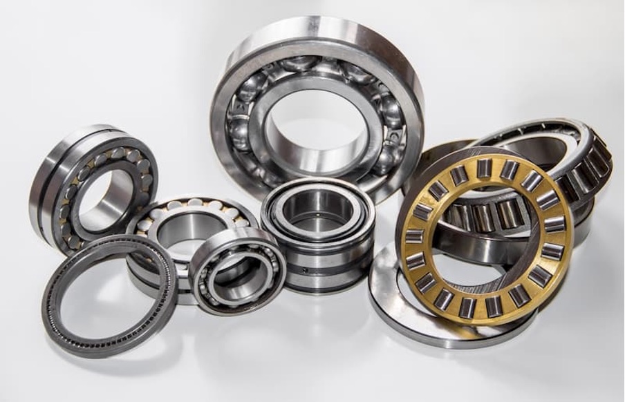 BEARINGS & OIL SEALS